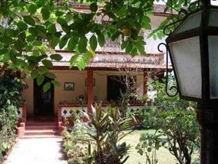 Cancio'S House Hotel Aldona Kültér fotó