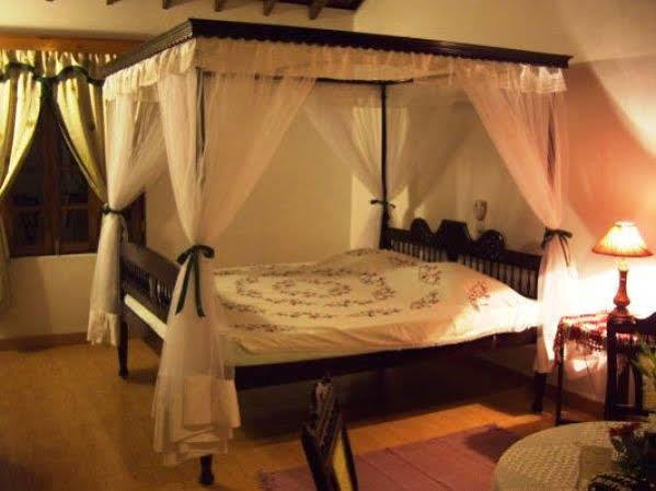 Cancio'S House Hotel Aldona Kültér fotó
